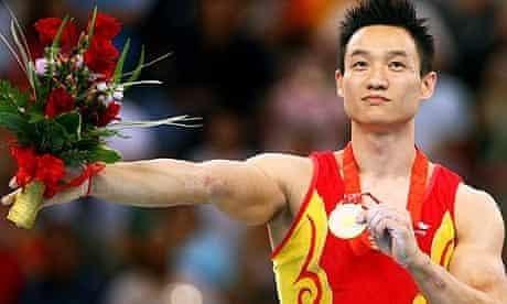 体育明星饭圈化,粉丝经济下的偶像崇拜现象解析